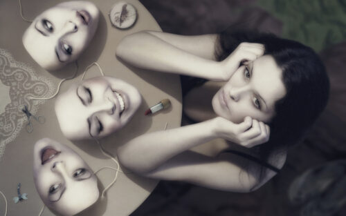 Поворот головы, и... в случайном стекле - красотища!